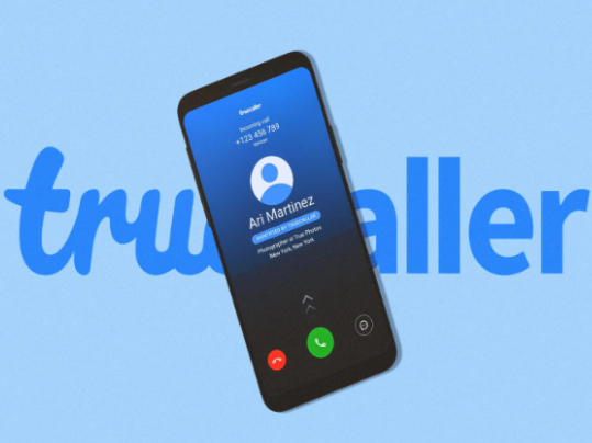 Identify contact name in Truecaller on smartphone with security protection